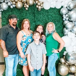 Meet your Posher, Crystal